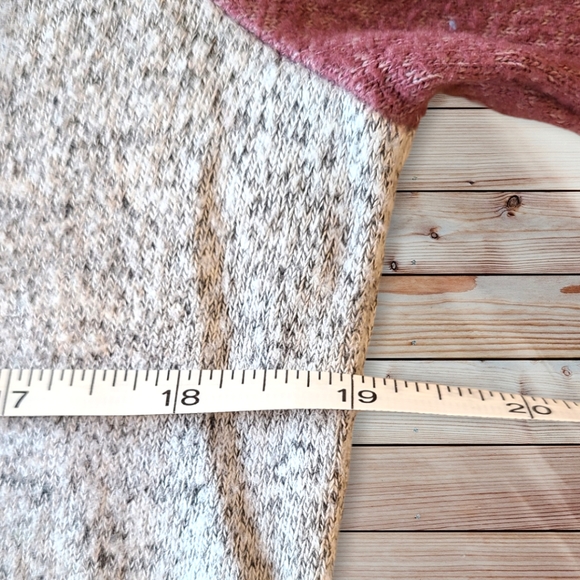 American Eagle Outfitters Soft & Sexy Plush Raglan Top Size Small - Picture 5 of 6